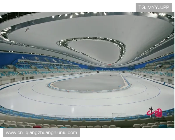 移动舞台与可调看台设计，提升场馆空间使用灵活性